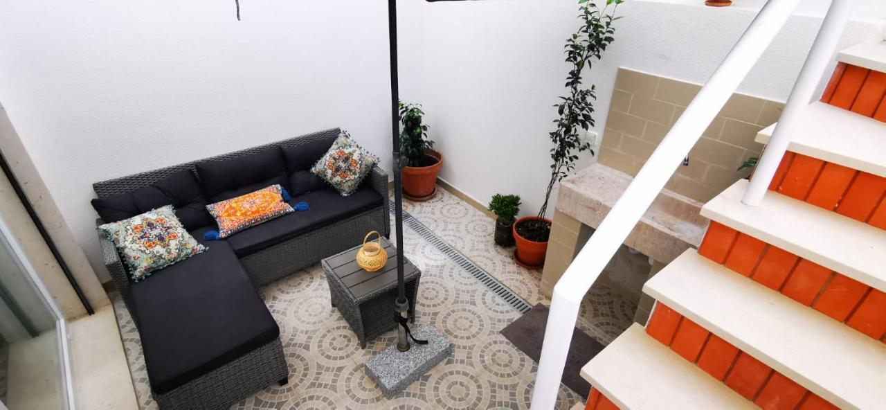 コロイオスQuarto Duplo Com Kitchenette, Wc E Patio Privativoアパートメント エクステリア 写真