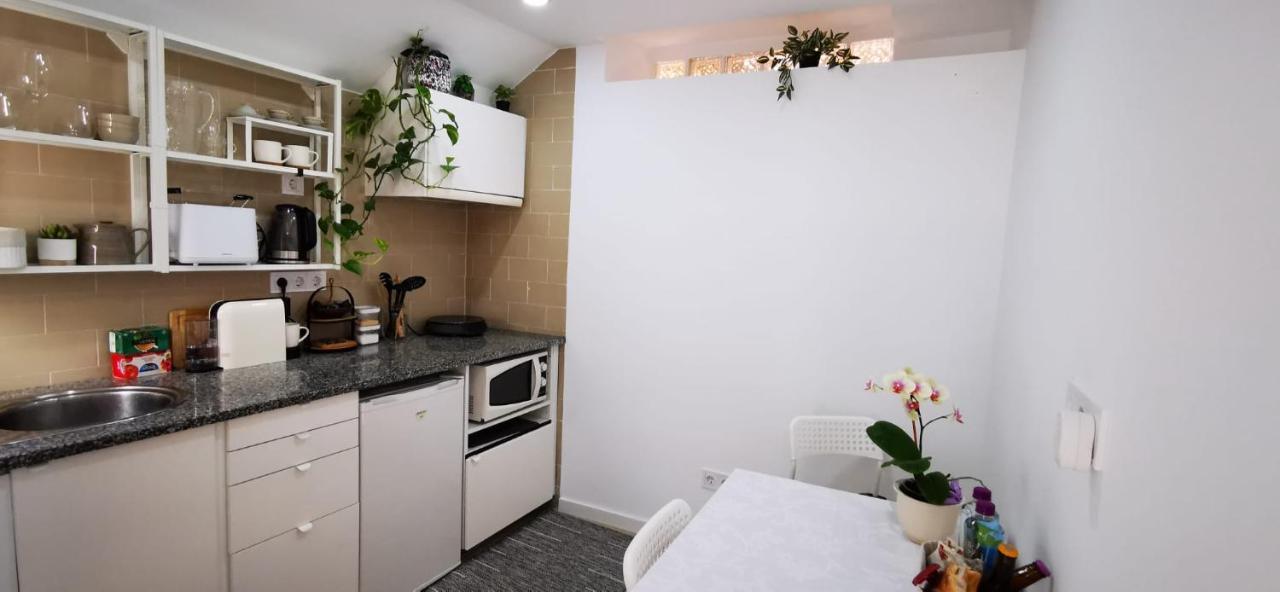 コロイオスQuarto Duplo Com Kitchenette, Wc E Patio Privativoアパートメント エクステリア 写真