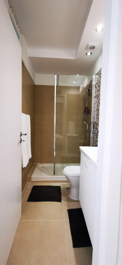 コロイオスQuarto Duplo Com Kitchenette, Wc E Patio Privativoアパートメント エクステリア 写真
